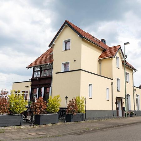 Pension Und Location Cham Meerbusch Luaran gambar